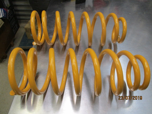 Maxitrac Front Heavy Duty 50mm Lift Coils Suits Nissan Patrol Y61/Y60 GU/GQ New Part