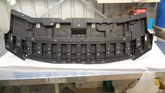 Nissan Pulsar B17 Genuine Front Lower Apron Bracket New Part