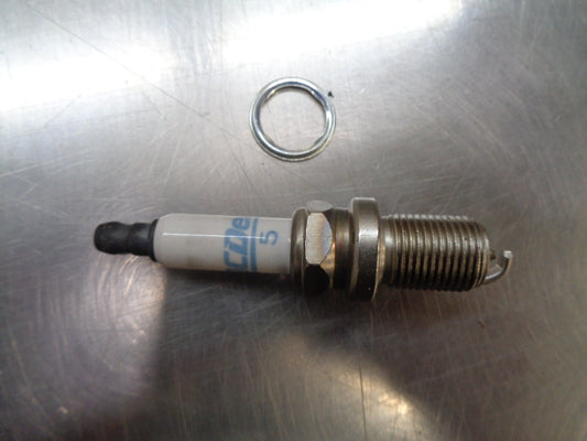 AcDelco Genuine Spark Plug Suits VW Beetle New Part