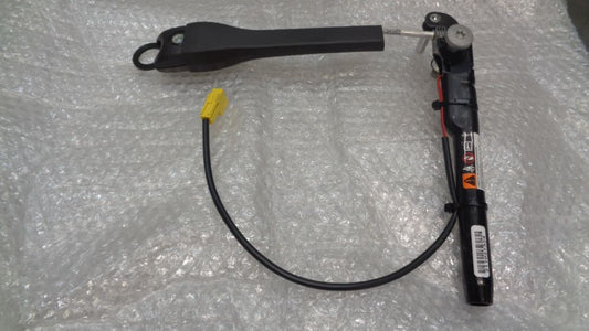 Holden Captiva 5/7 CG Genuine Front RH Seat Belt Tensioner w/Square Connector New Part