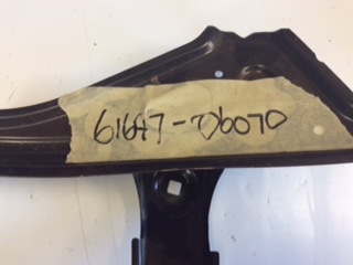 Toyota Camry/Aurion Genuine Right hand rear wheel house bracket New Part
