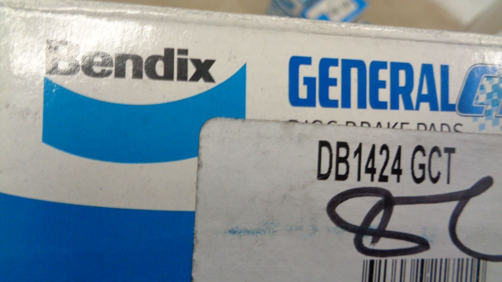 Bendix / ACDelco Front Brake Pad Set Suitable For Holden Astra New Part
