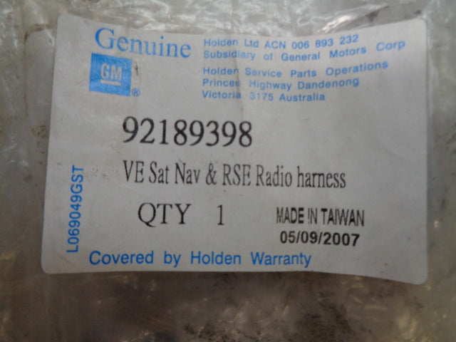 Holden VE SSV Commodore Genuine Sat Nav/Reverse Cam Radio Harness New Part
