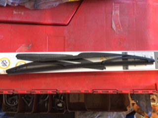 Renault Megane111 Genuine rear wiper blade New Part