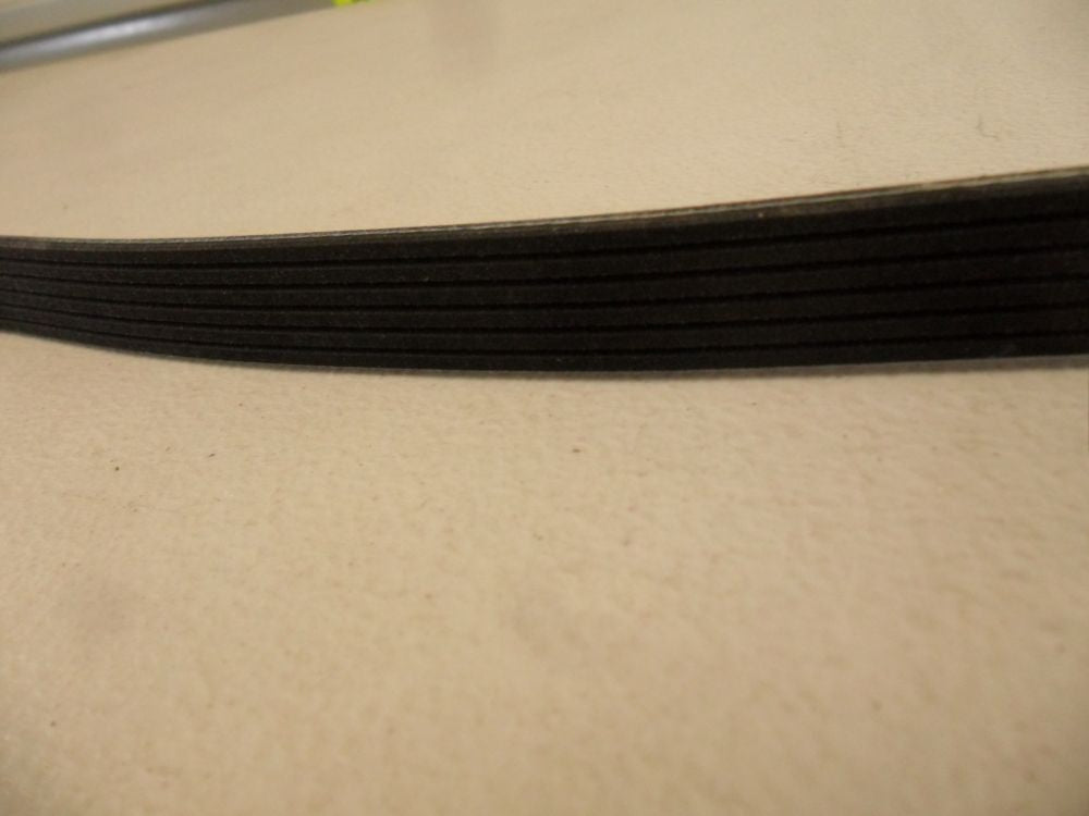 Mercedes Benz Genuine Ribbed V-Belt New Part