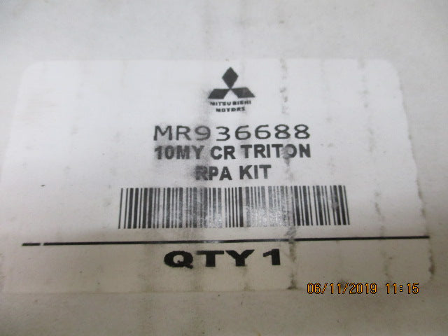 Mitsubishi MN Triton Genuine Rear Park Assit Kit New Part