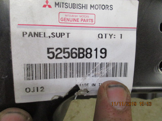 Mitsubishi MQ Triton Genuine Headlight Support Panel New Part