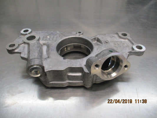 Holden VT-VX-VY-VZ-VE Commodore LS1-LS2- Genuine V8 Oil Pump New Part
