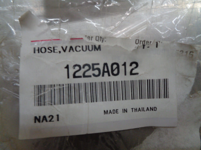 Mitsubishi Triton Genuine Vacuum Pump Oil Return Hose New Part