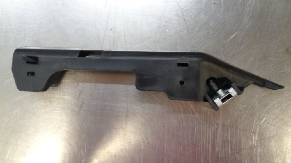 Holden Astra G MK4 Genuine Right Hand Rear Bumper Support New Part