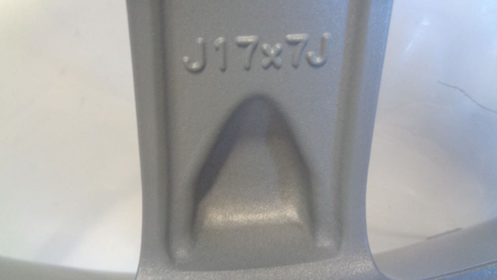 Toyota Aurion AT-X Genuine Alloy Rim 17x7J New Part