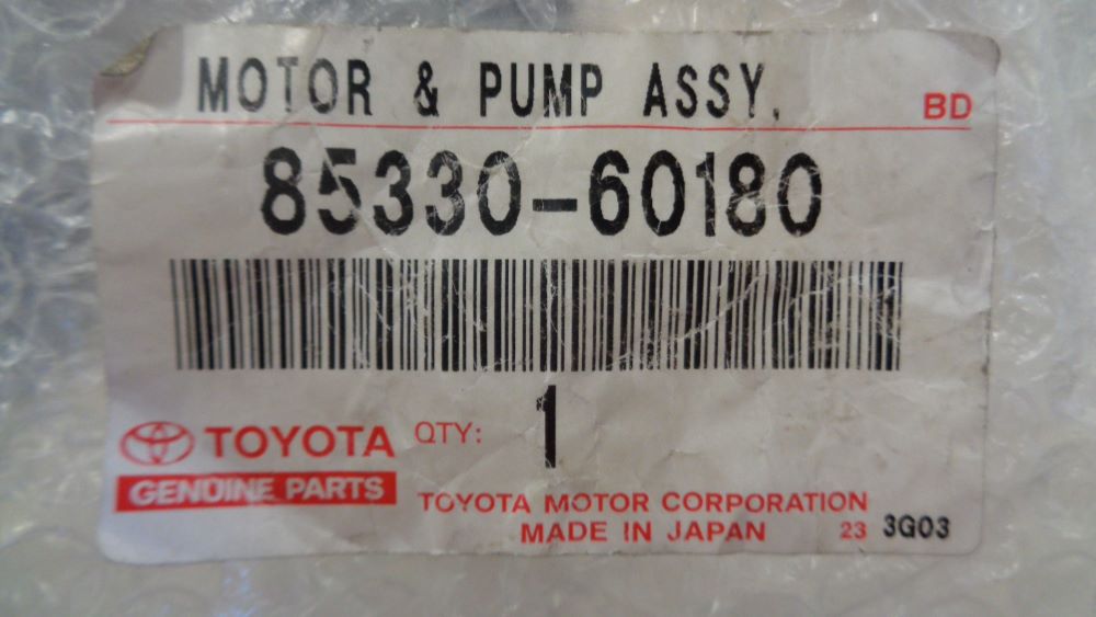 Toyota Genuine Rear Washer Pump New Part