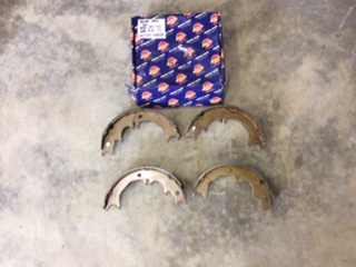 Terran Traner hand brake shoes Suits Toyota Landcruiser Details Below New Part