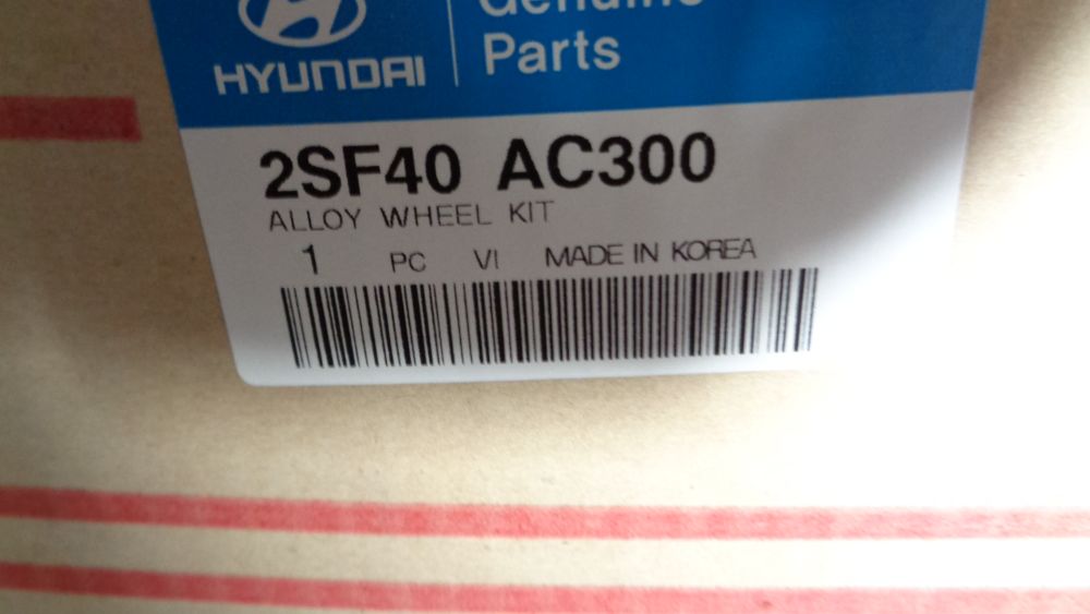 Hyundai IX35 Genuine New set of 4 18 x 6.5 Polished alloy Wheel New Part