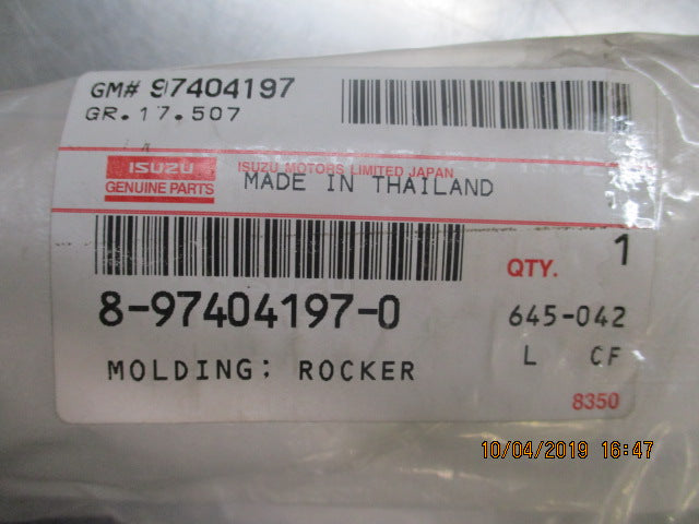 Holden RG Colorado Genuine Left Hand Front Door Molding White New Part
