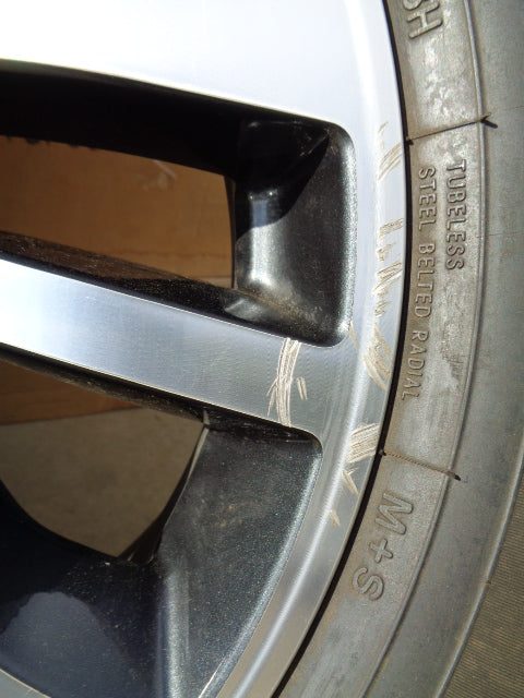 Nissan Navara NP300 ST-X Genuine 18Γ7 alloy rim  with centre cap VGC Used Part