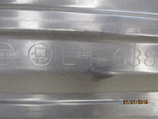 Nissan NavaraD40M–Pathfinder R51 Genuine Left Hand Front Splash Guard New Part.