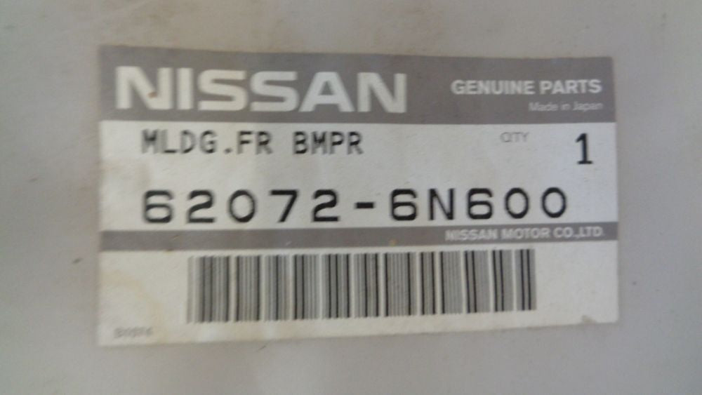 Nissan Pulsar Genuine Front Bumper Moulding New Part