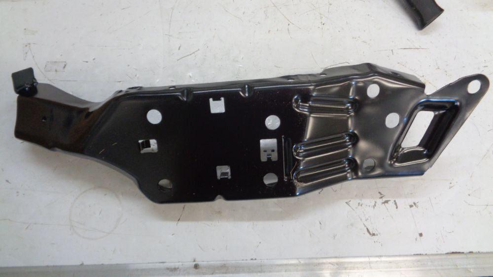 Nissan Qashqai J10, +2 , JJ10 Genuine Left Hand Front Radiator Support New Part