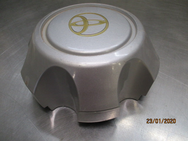 Toyota Landcruiser Genuine Center Wheel Cap Used Part VGC