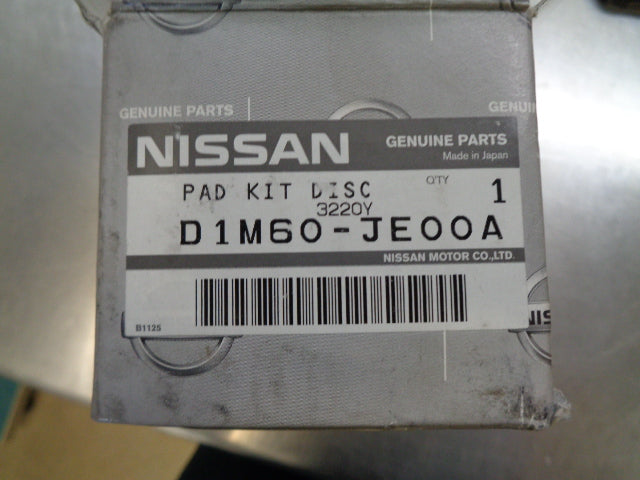 Nissan Dualis / Qashqai / X-Trail Genuine Front Brake Pad Set New Part