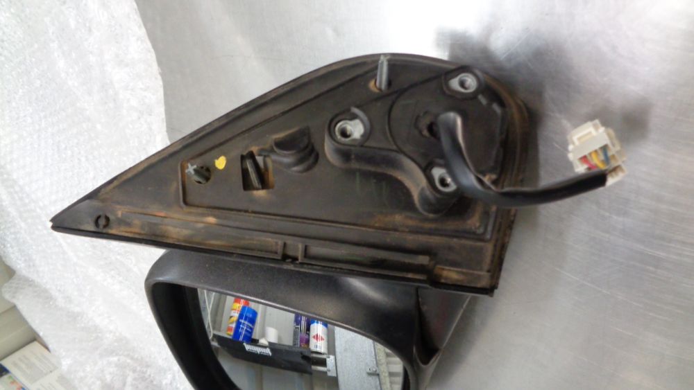 Holden RC Colorado Genuine Front Left Hand Chrome And Black Exterior Mirror w/Indicator New Part