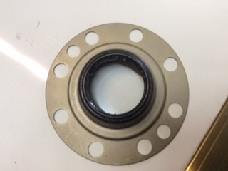 Nissan Patrol MQ 160 Genuine Rear Axle Seal New Part