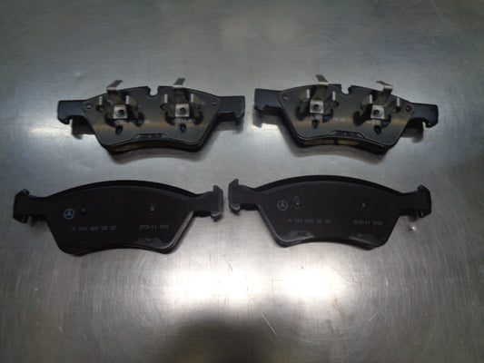 Mercedes Benz AMG G63 Genuine Front Brake Pad Set New Part