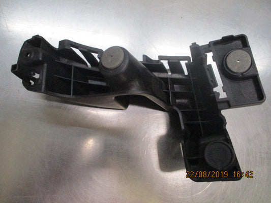 Holden Cruze Wagon Genuine Right Hand Rear Bumper Fascia Bracket New Part