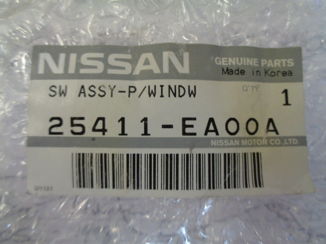 Nissan Navara D40M-R51 Pathfinder Genuine Single Power Window Switch New Part
