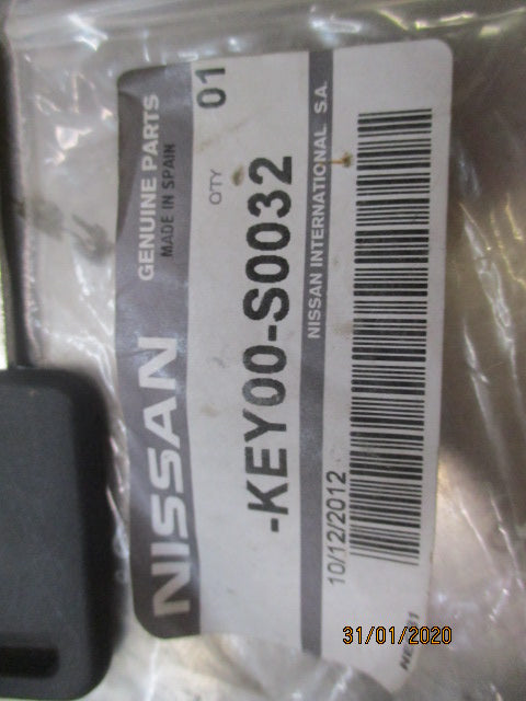 Nissan Navara NP300 / D23 & Pathfinder R51M Genuine Master Key Blank New Part