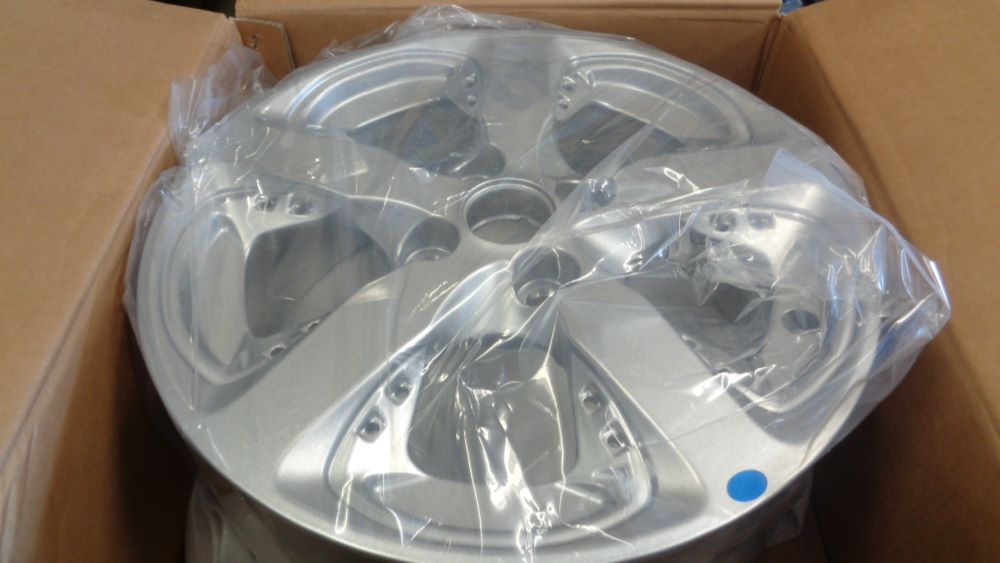 Holden Barina Spark Genuine Set of 5 Alloy Wheels 15x6 New Part