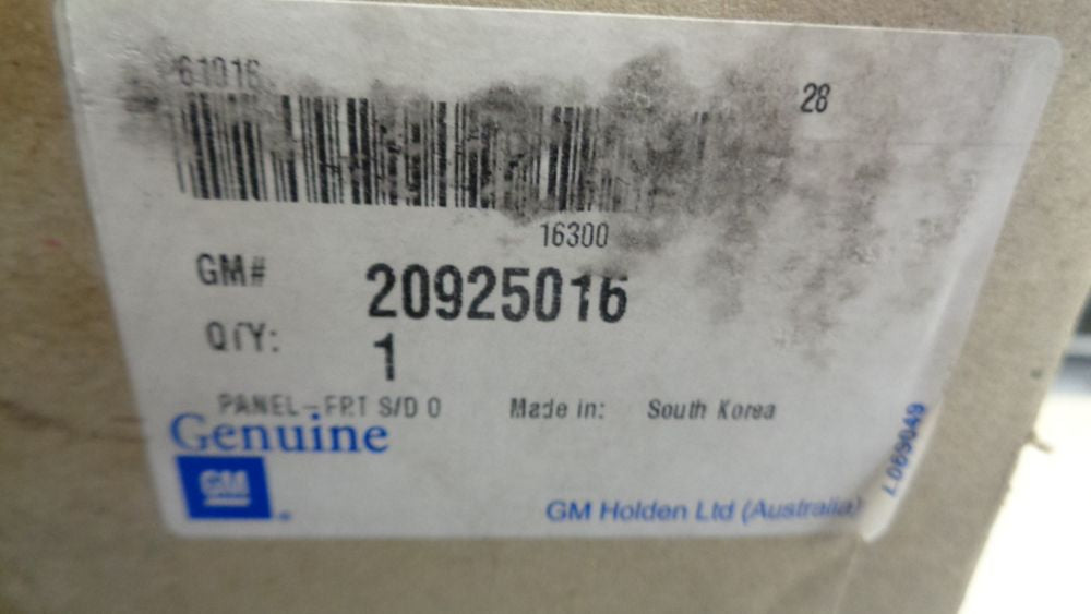 Holden Captiva 7 CG Genuine Left Hand Front Lower Outer Door Skin Panel New Part