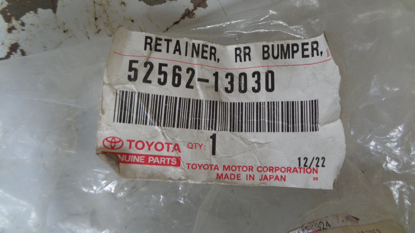 Toyota Corolla Genuine Right Hand Rear Bumper Upper Mounting Bracket New Part