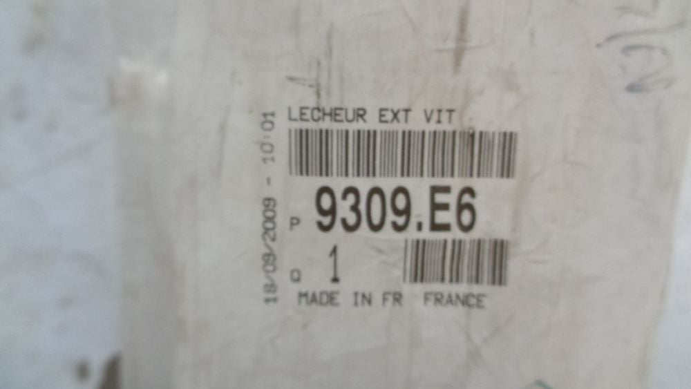 Peugeot 406 I & II Genuine left hand rear outside belt mould new Part