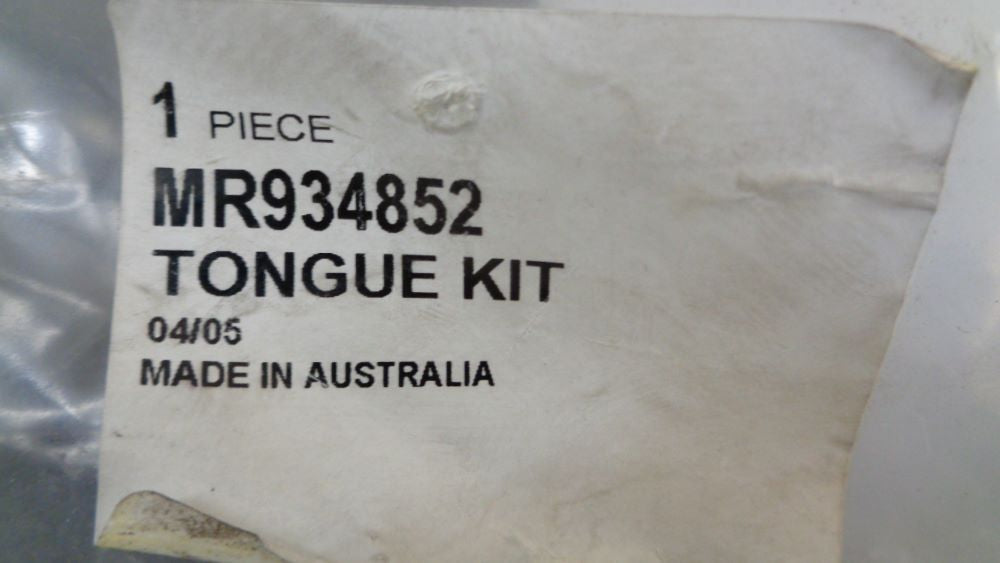 Mitsubishi Triton MK Genuine tow bar toungue new part