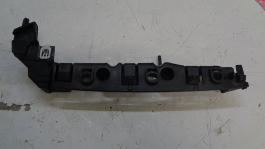 PEUGEOT 407 GENUINE LEFT (PASSENGER) FRONT BUMPER BAR BRACKET NEW PART