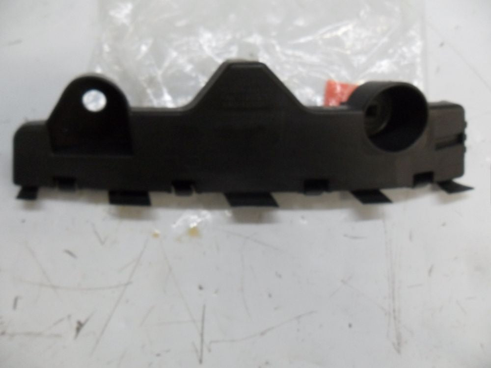 Mazda 2 Front Bumper Retainer Bracket RHS New Genuine
