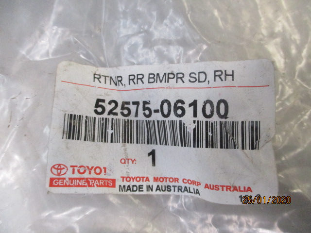 Toyota Camry-Aurion Genuine Right Hand Rear Bumper Retainer New Part