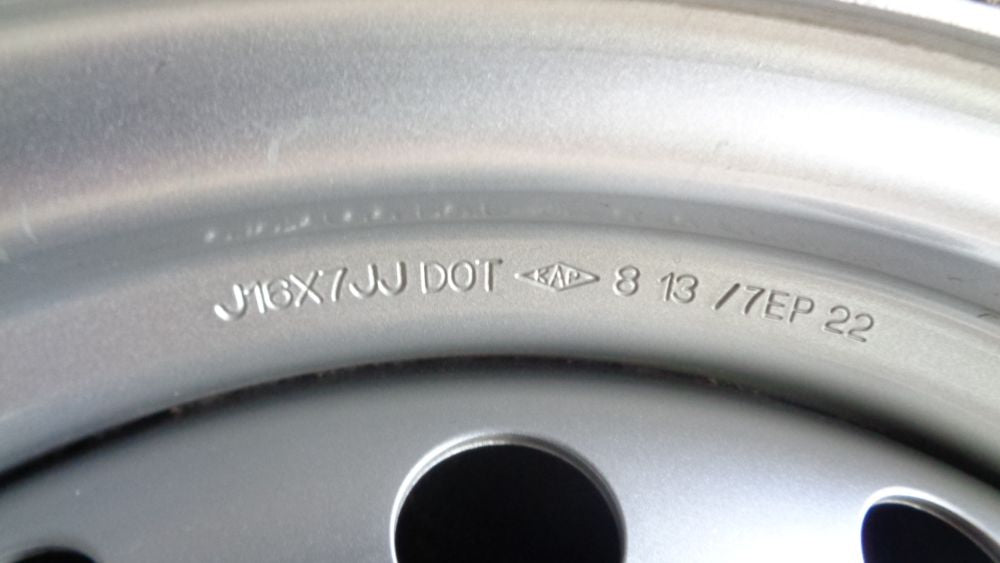 Nissan NP300 RX set 4 steel rims 16x7 Used Part VGC
