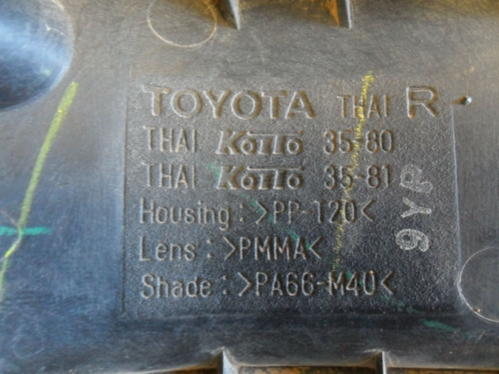 Right Rear Tail Light suits  Toyota Hilux 1997 – 2005 Used Part