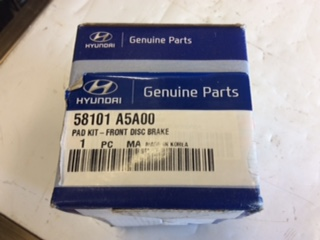 Hyundai Elantra/I30 Genuine front disc brake pad set new part