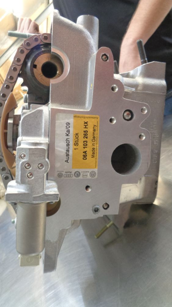 VW-Audi-Seat-Skoda Genuine Complete Head 1.8 20V AMK New Part