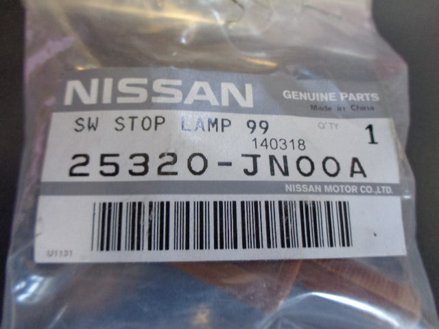 Nissan Murano Z51 Genuine Stop Light Switch Assy New Part