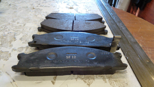 Nissan Navara / Pathfinder Genuine Front Brake Pads New Part
