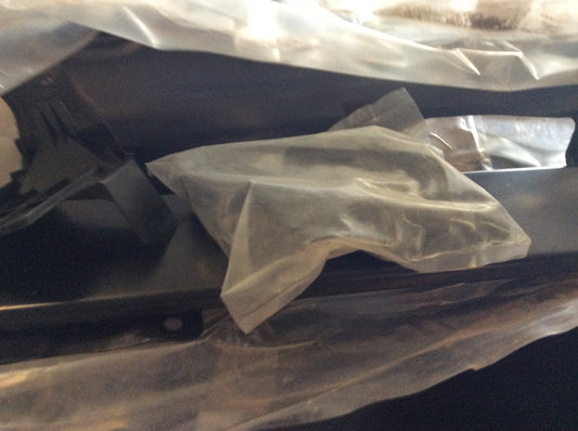 New under engine cover & supporting cross member with brackets Suitable for Toyota Hilux new