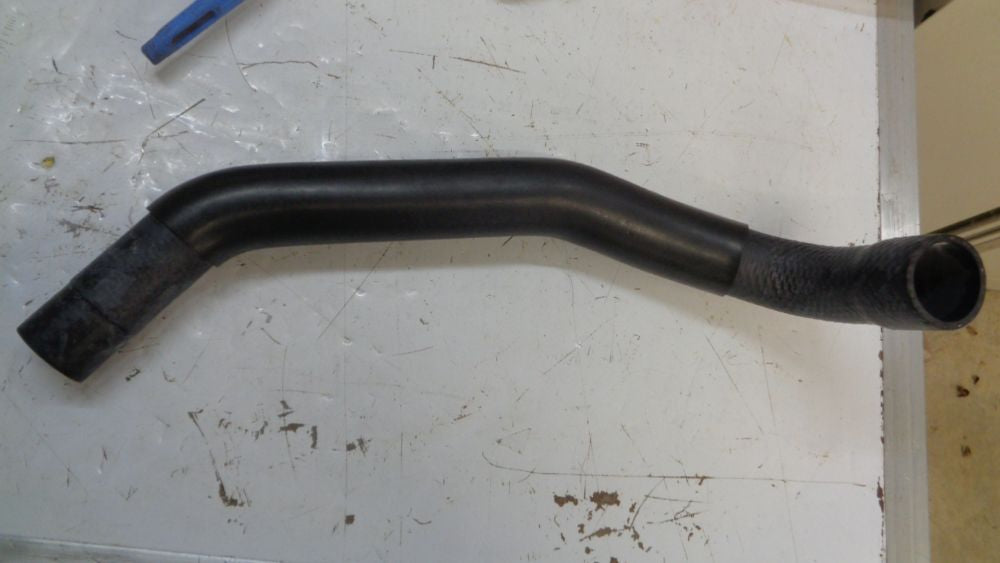 Nissan Navara D22 Genuine Bottom Radiator Hose New Part