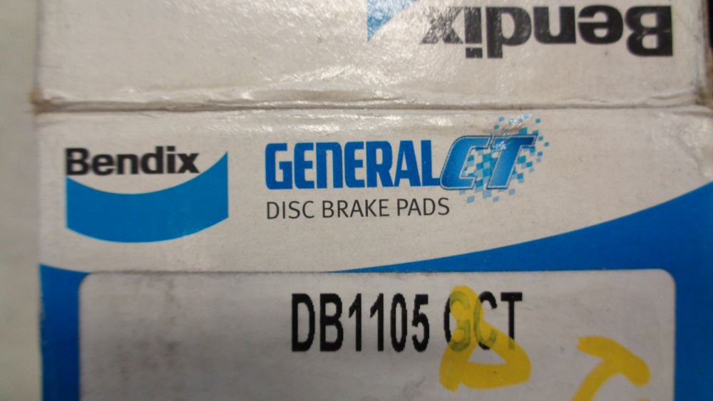 Bendix Front Brake Pads Suitable For Nissan Skyline / Pintara New Part