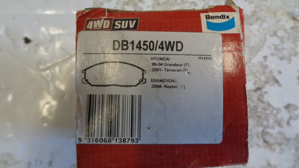 Bendix front brake pads to suitable for Hyundai Grandeur 30 (XG), Terracan 3.5 i V6 4x4 (HP) AND Ssangyong Rexton 2.7 Xdi.New Part