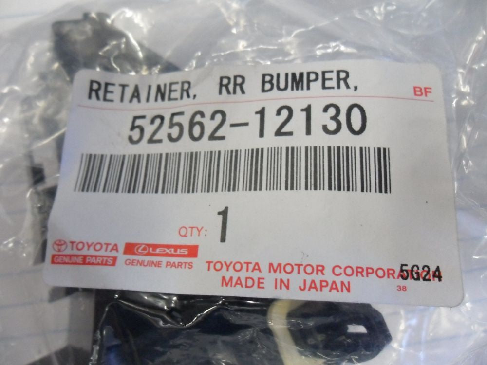 Toyota Corolla Genuine Right Hand Upper Rear Bar Retainer New Part